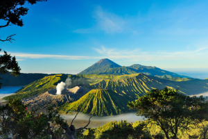 Indonesia: il vulcano del Monte Bromo, un'avventura tra nebbia e fuoco